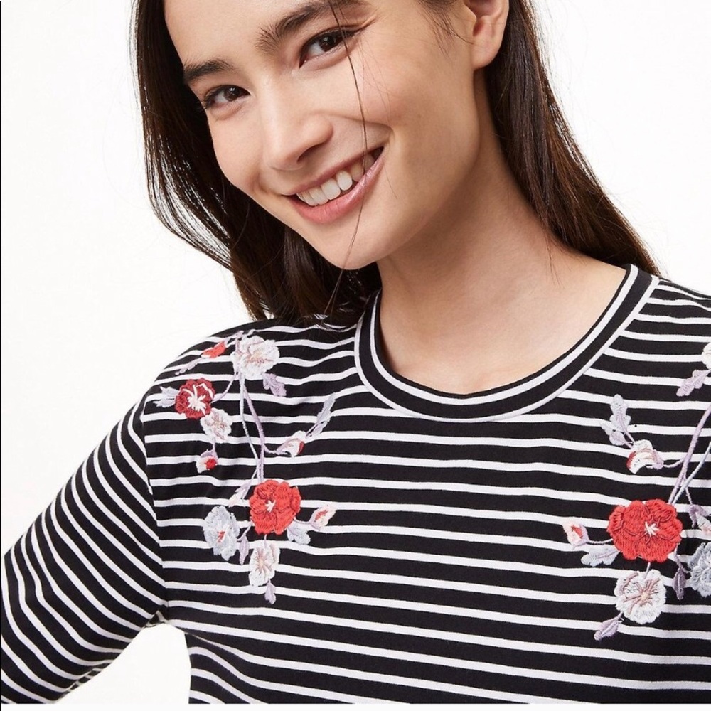 LOFT Embroidered Striped Bell Sleeves Tee Size L - Picture 2 of 8